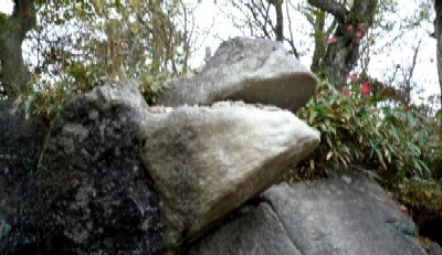 K}΁